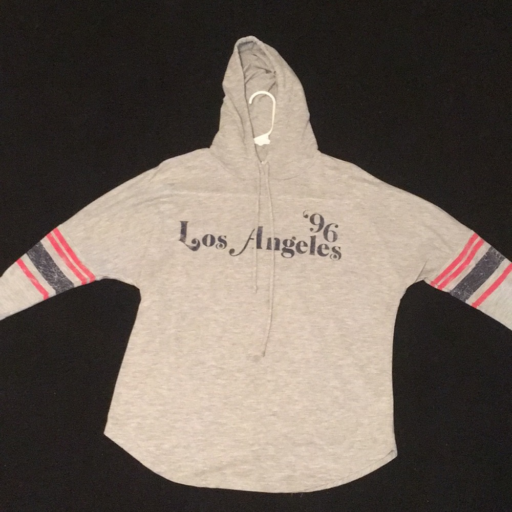 gray “los angeles ‘96” sweatshirt.